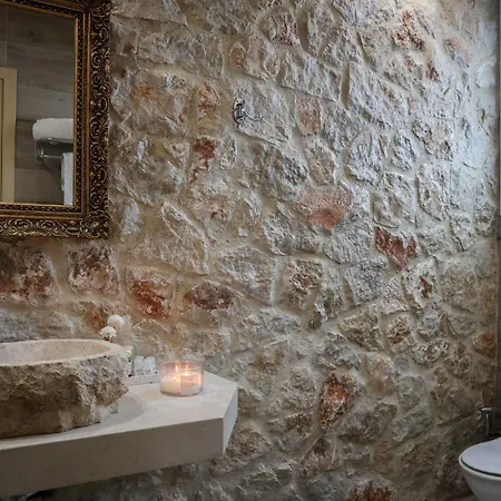 Seascape With Private Balcony In דירה פליראקי