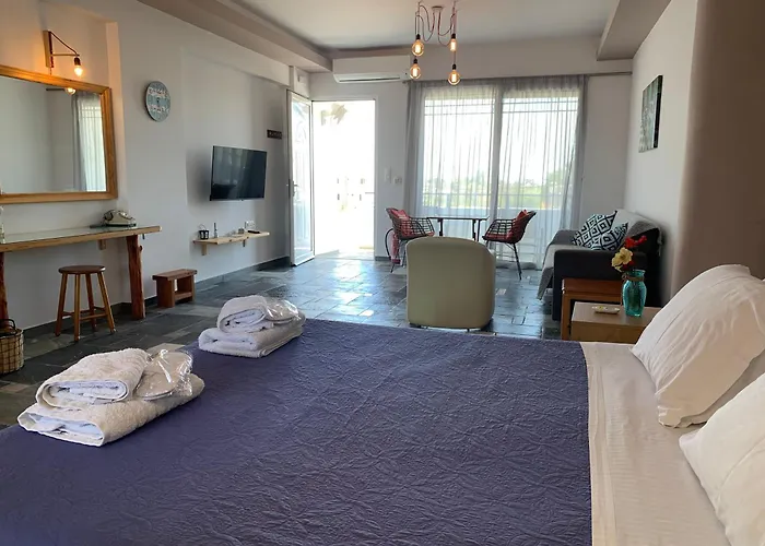 דירה Seascape With Private Balcony In