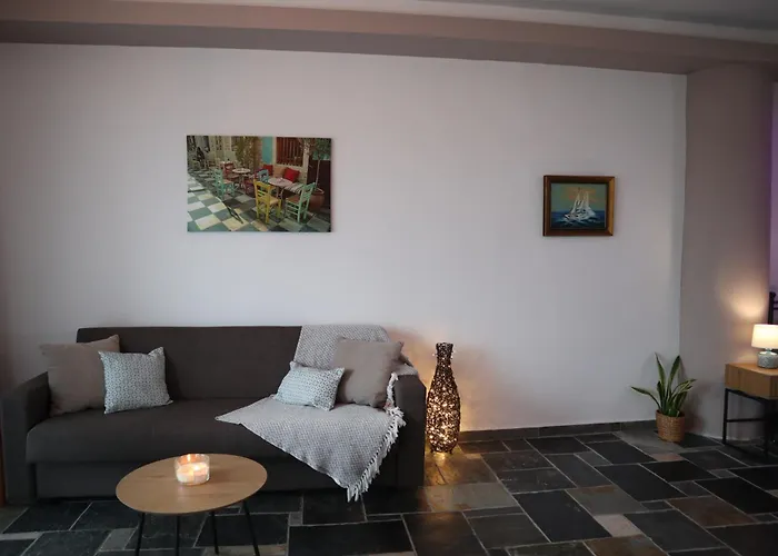 דירה Seascape With Private Balcony In פליראקי