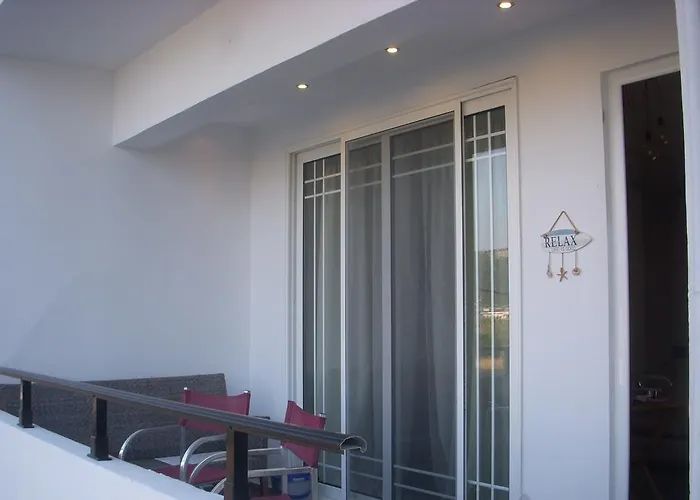 דירה Seascape With Private Balcony In *